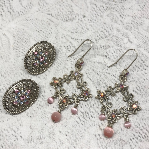 Bundle lot 2 sparkling dazzling statement earrings - Picture 1 of 9